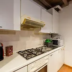 Old Town Square Apartman *