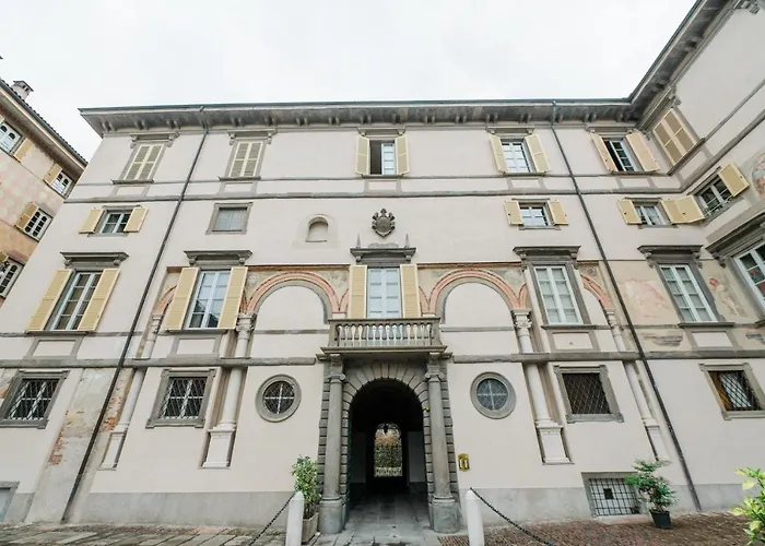 아파트 Old Town Square