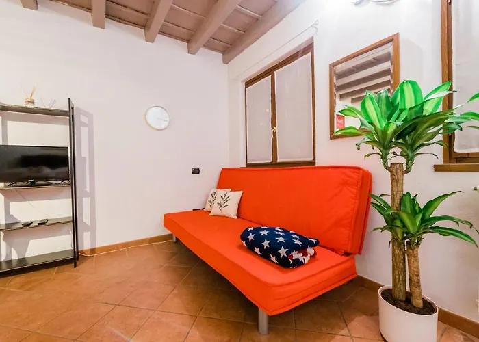 Old Town Square Daire